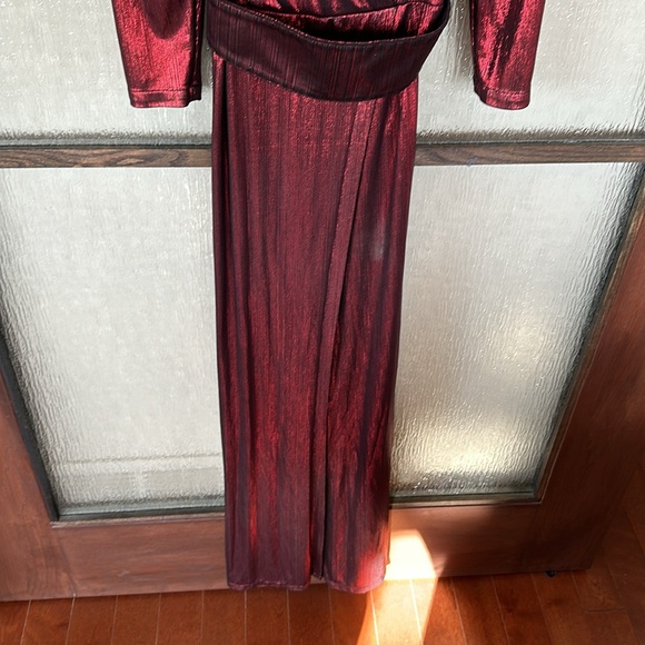 Retrofête Monroe Metallic Puff-Sleeve Jumpsuit size S - Picture 8 of 13